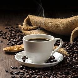 Coffee brewing methods vary globally, from Italy’s espresso, Turkey’s traditional cezve brewing, to Sweden’s pour-over “Kaffekask,” each offering unique flavors and rituals tied to cultural traditions.